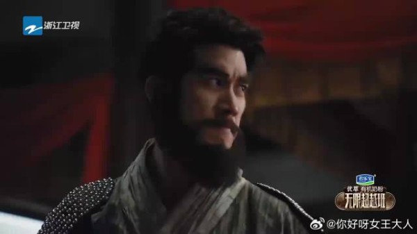 李治廷金轮法王表演惊艳四座,演技精湛获赞无数,经指导后更上一层楼