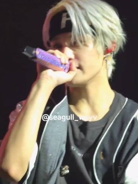 250803 No Way Out首尔场Day2 好甜好帅 cr seagull_wayv 资源 瓶子 lyy