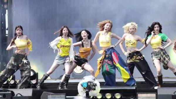 Gen1es女团JUMPPARK音乐节直拍展现夏日元气