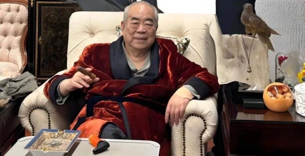 潘采夫：特别景仰自己的范曾，怎么可能失踪？