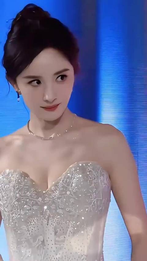杨幂，这谁能顶得住啊