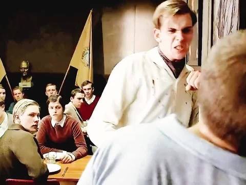 不要轻易招惹别人,因为你永远不知道别人的底牌