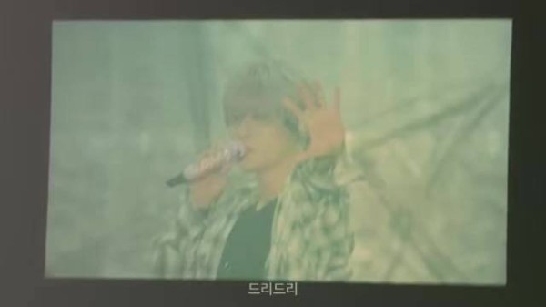 威神V刘扬扬名古屋场D1演出造型曝光