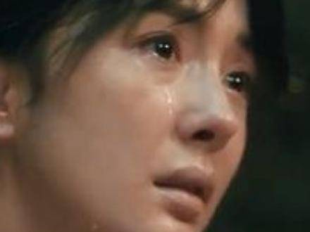 生万物 欧豪 绣绣因过度焦虑遭遇不幸,绣绣大脚满怀悲伤紧紧相拥