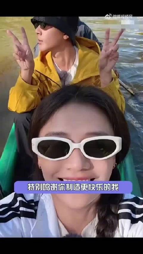 张晚意马思纯旅行互动诠释神仙友谊