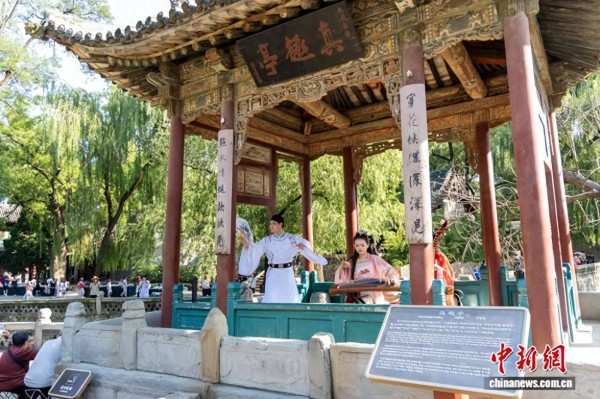 太原晋祠“庙”趣横生 传统庙会开启“潮表达”