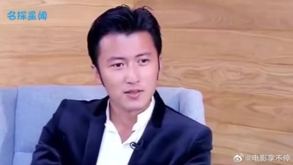 谢霆锋参加采访被问与张柏芝分手，哽咽道：我也不想分手的！