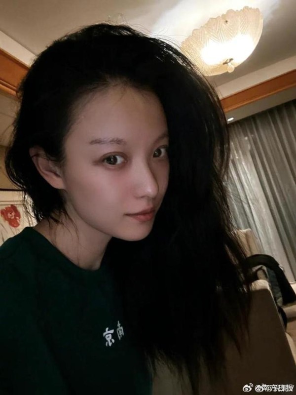 大9岁！37岁倪妮18天2次迷妹式表白：喜欢+欣赏樊振东，稳准狠