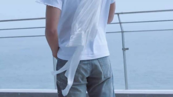 吴磊的身上真的充满了满满的生命力,真的很难不爱这种大男孩