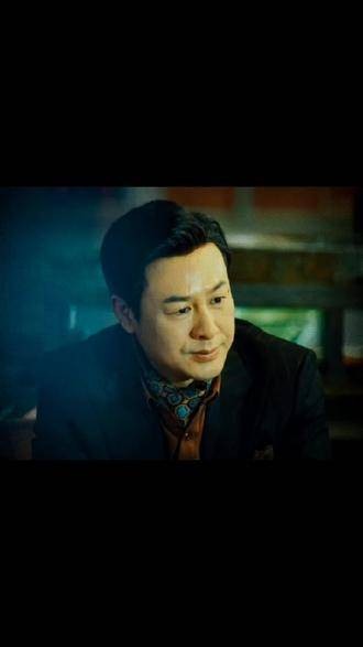 成年人的世界里，真的没有“容易”这个词