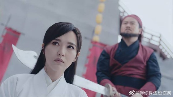 李未央眼看被斩首 哪料圣旨及时到了，未央保住一命