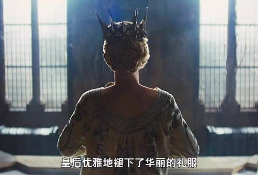 女子离奇举动：在牛奶中浸泡数日的谜团