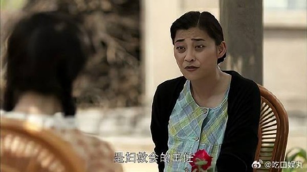 安杰看见姐夫在打鱼，和之前骄傲的欧阳，判若两人！