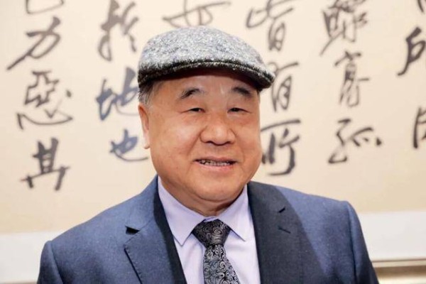 莫言，不端着
