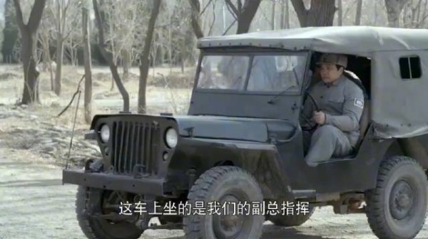 国军太嚣张，要扣彭老总的车，老总一声令下全抓了