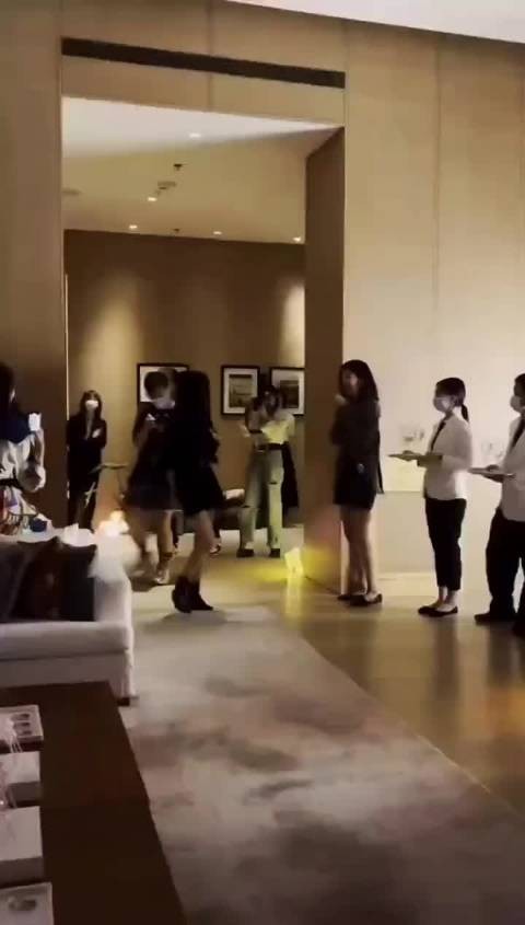 杨幂当年的小美女也快到中年了,看着挺年轻!
