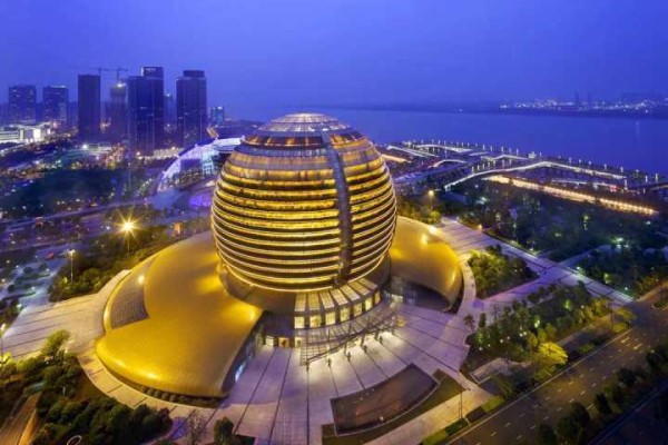 2025金球啤酒节盛大开幕：跨越十五载的德式狂欢再升级