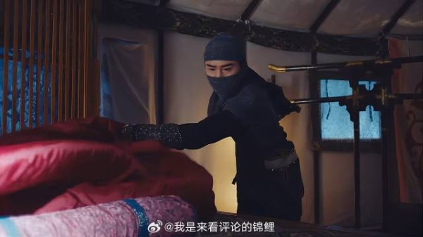 刺客要杀未央,怎料掀开被子傻眼,竟是枕头