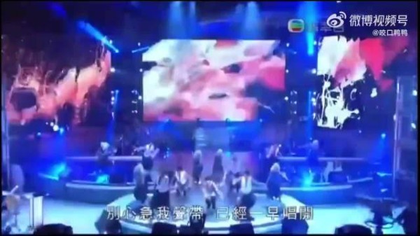 容祖儿演唱会疯狂深蹲一分钟引热议