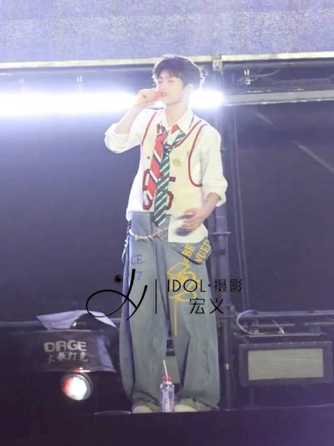 《大城小爱》清晰完整直拍 zy idol摄影宏义