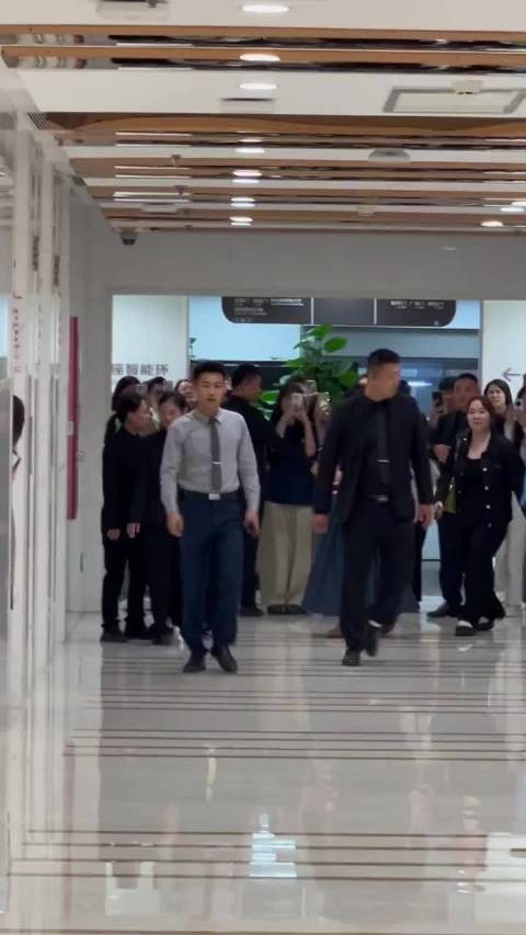 路人说出来我的心声,章若楠你真的好美!