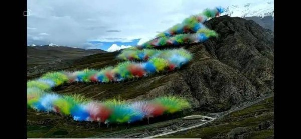 喜马拉雅神圣之地搞所谓“艺术烟花秀”，商业与生态孰重孰轻？真是无底线行为！