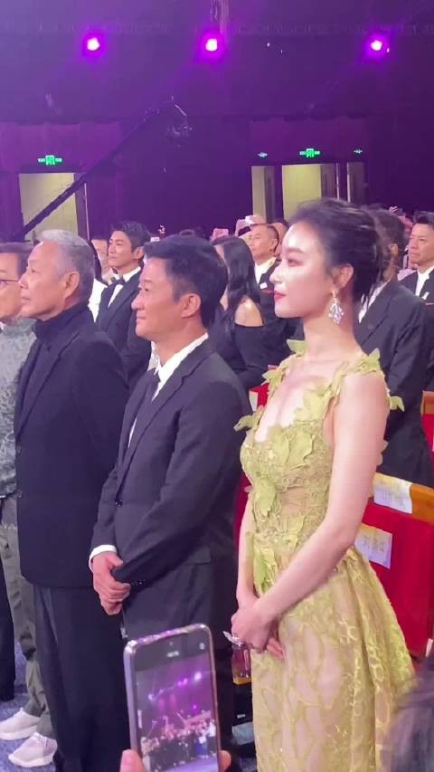 陈道明调侃巩俐三任丈夫引全场哄笑