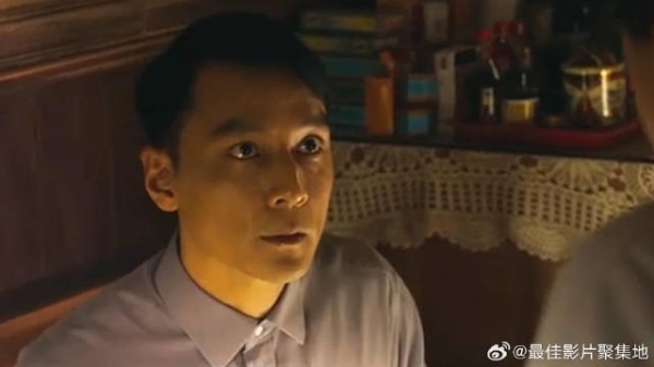 彦祖来看望亲人,阿姨说一些奇怪的事,彦祖嘱咐小心点