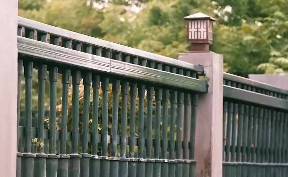 这绝对是男人们都喜欢看的电影，看的又燃又刺激