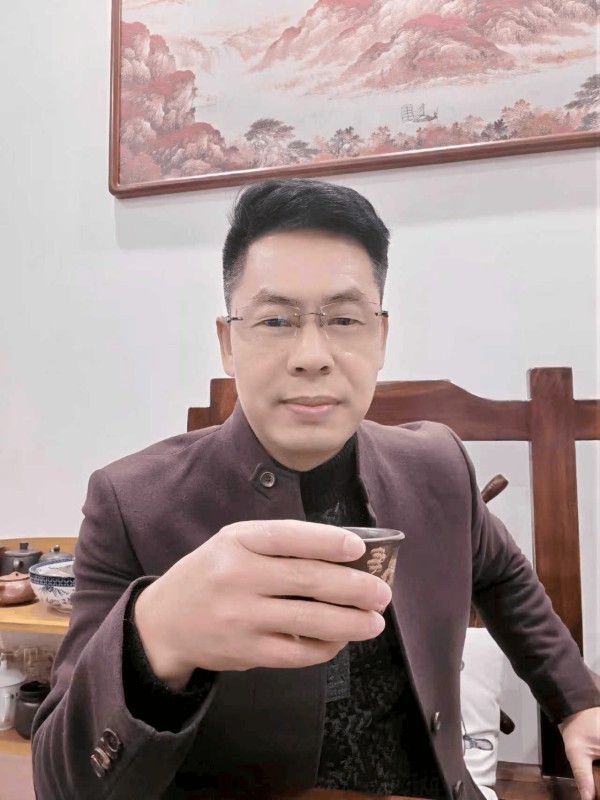 李平先生荣获2025年「兰亭杯全国书画大赛」作品金奖。