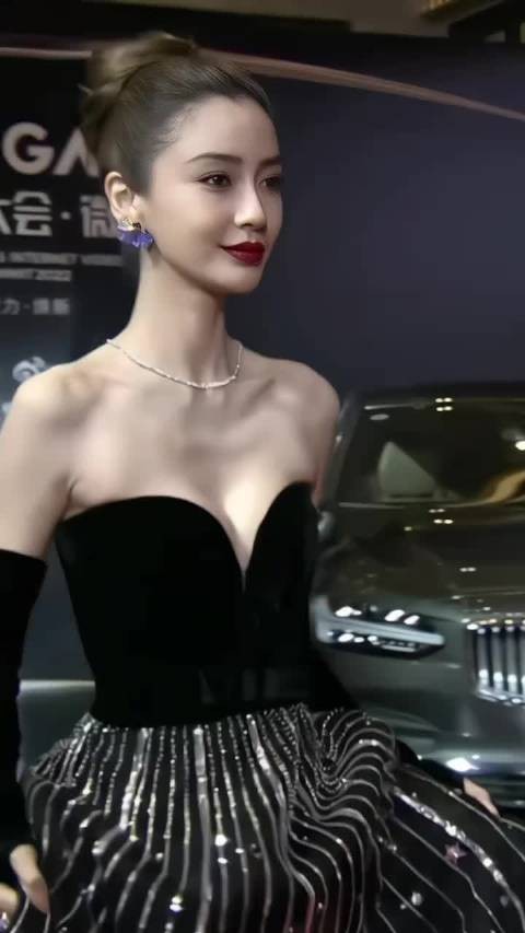 杨颖不愧是模特出身,这身材绝了
