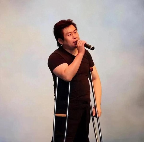 郑智化发声道歉!坦言自己情绪上头用词不当,两次发文惹祸上身