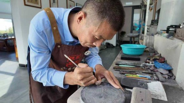 贺兰砚:深挖本土文化资源 不断焕发新生机