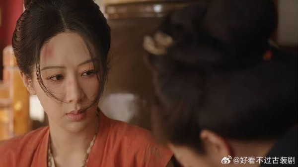 五娘赶何淮芳走，何淮芳被店主殴打，才明白是为自己好