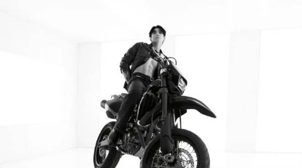 田柾国CK大片上新，我们大女人就是要看这些