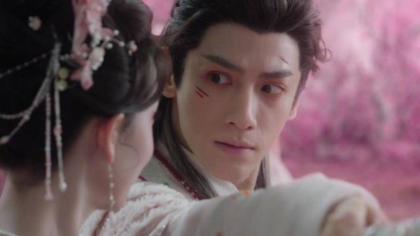 唐俪辞遭西方桃刺伤,红姑娘擅自出战埋隐患