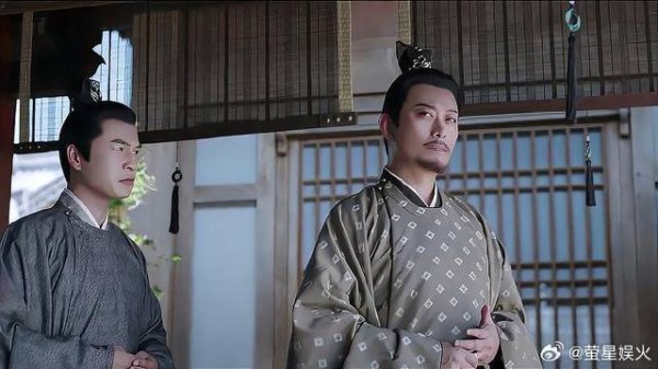 薛远怀疑假世子身份 谢危真实身份，怕不是快要暴露了