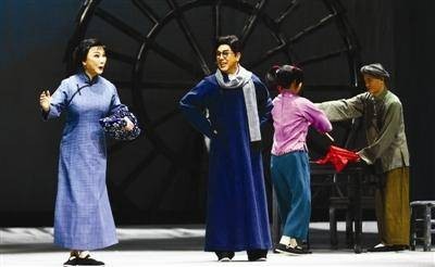 评剧《革命家庭》 石家庄站火爆上演