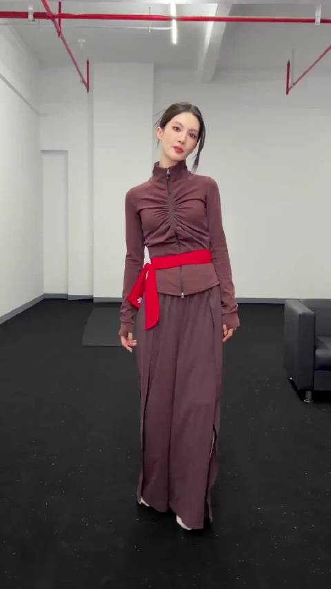 果然，金晨摇起来就没别人什么事儿了！