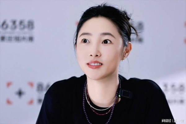 白百何内涵高露:一场“产后瘦身”引发的隐婚事件