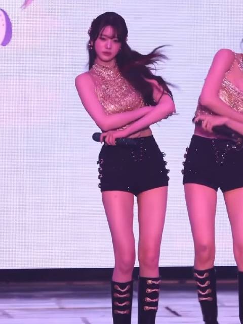 张元英能火起来不是没有道理的,这舞蹈跳的太撩人了