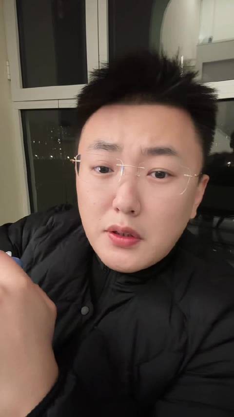 李连杰状态突然年轻了