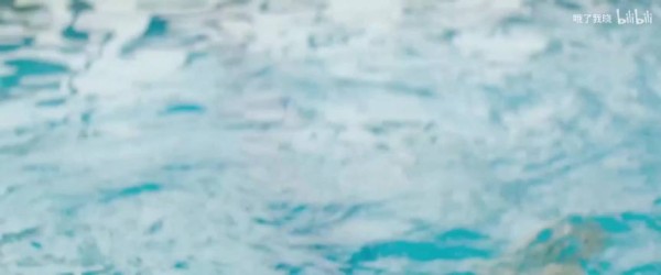 刘亦菲电影《夜孔雀》泳装镜头