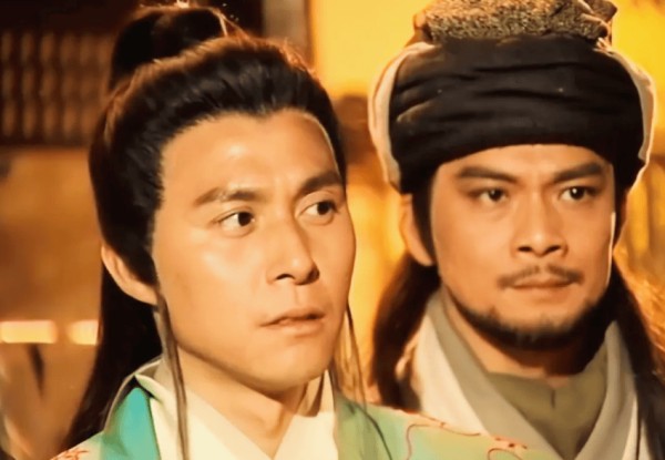 慕容复一身神功,为何谁也打不过?你看他发疯后娶了谁当皇后就懂了