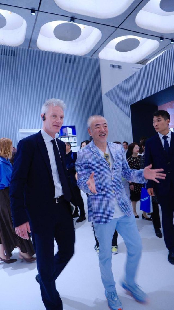 水落石出,这些“石头”里究竟藏着什么?深圳湾文化广场11月23日起正式对公众开放