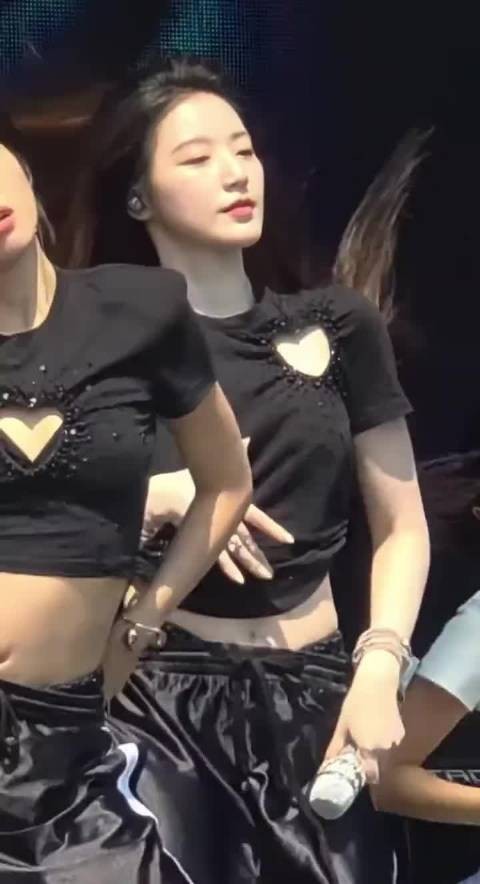 叶舒华，虽然小小的也有汝窑哦