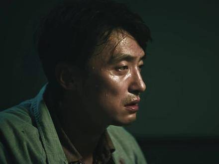 当象征正义之人被金钱俘获,他便与罪犯毫无分别