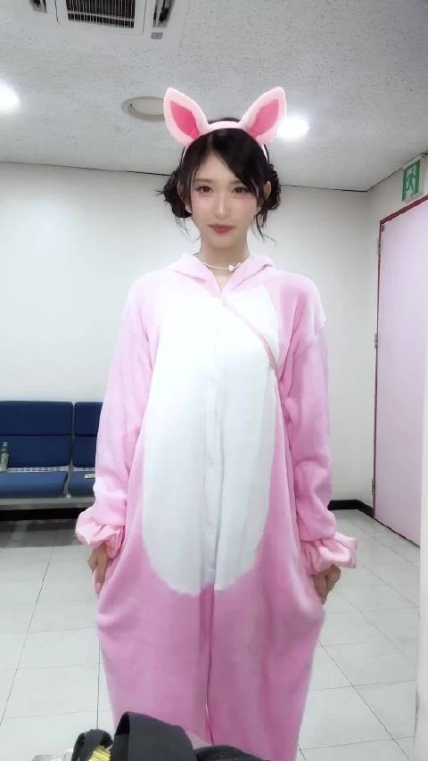 IVE李瑞成为得鲜品牌代言人，官方油管更新动态