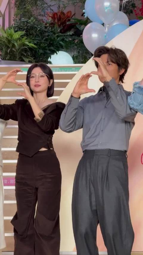 秦岚和钟汉良身材太好了吧