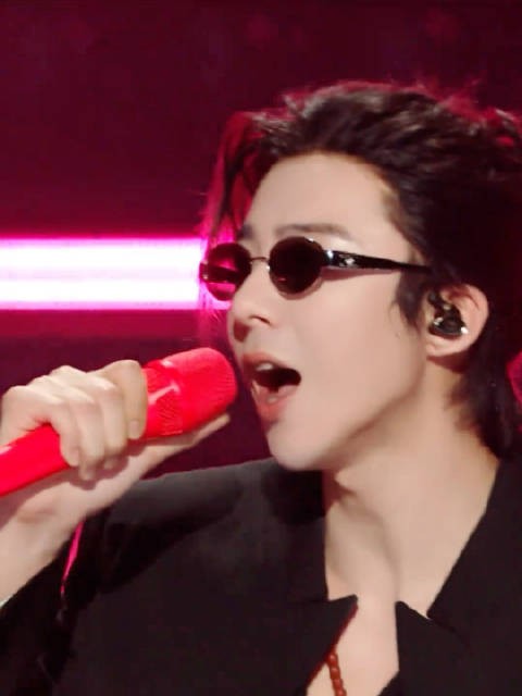 蹲好了 期待刘宇宁红毯